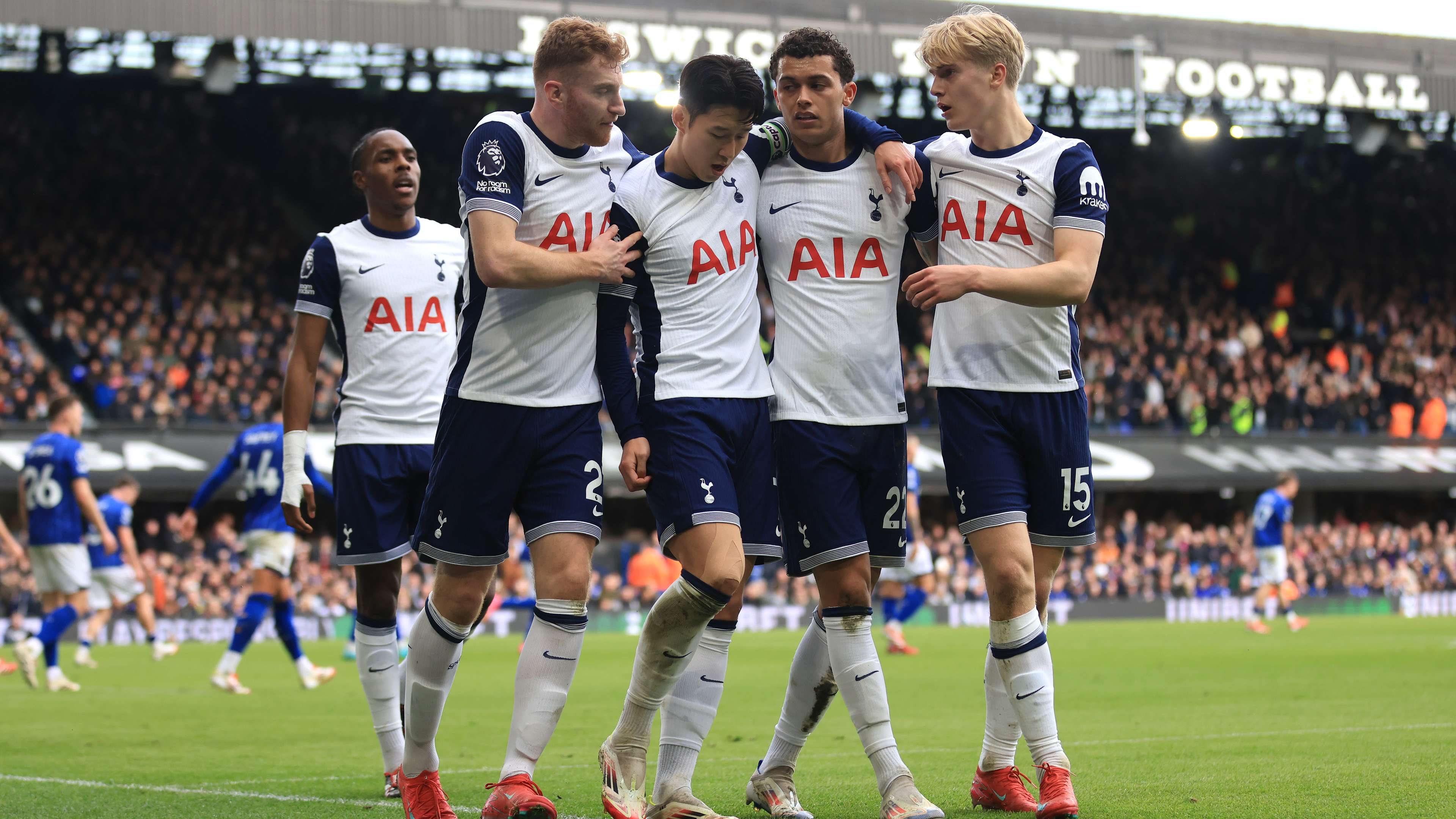 守坚韧著称 守坚韧著称